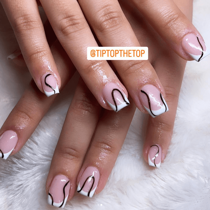French nagels met zwart - Tip Top Nagels